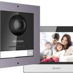  HIKVISION DS-KIS602(B) Kit de intercomunicador IP modular incluye DS-KD8003 + DS-KH6320 + switch PoE + tarjeta SD 