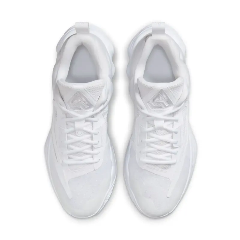  NIKE Giannis Immortality 3 "Triple White" 